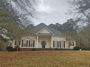 40 Asbury Ln, Deatsville, AL 36022