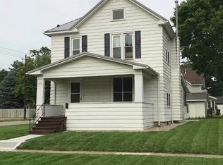 1204 Bluff St, Cedar Falls, IA 50613