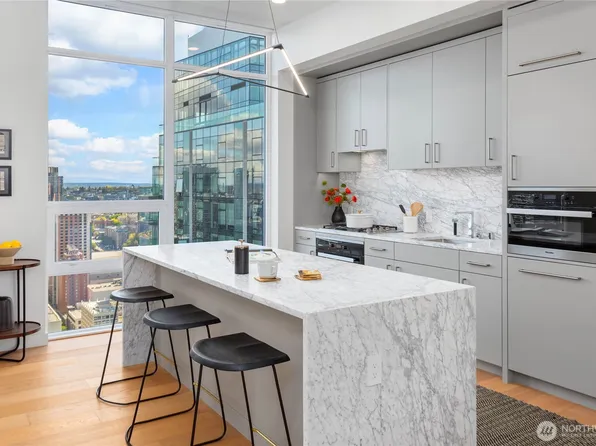121 Stewart St #3402, Seattle, WA 98101