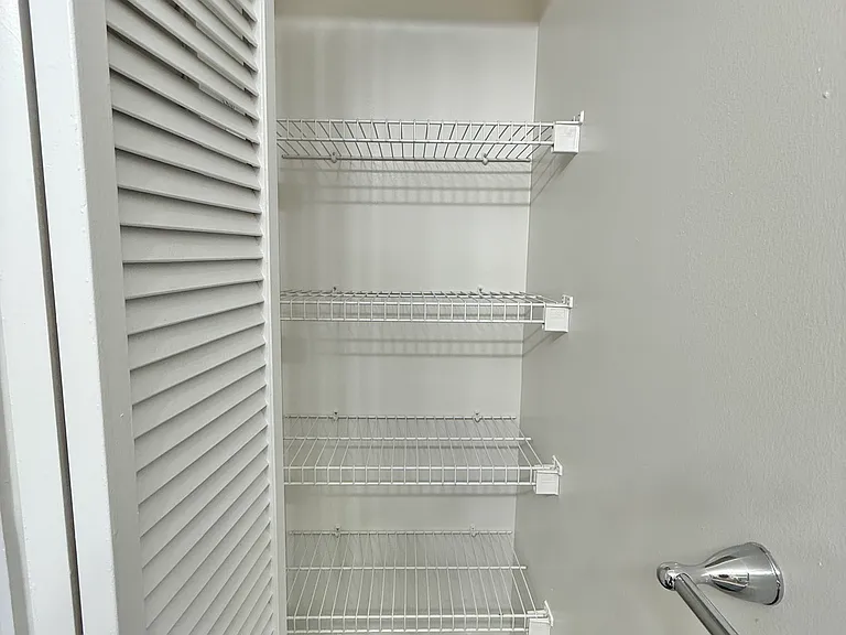 255 Evernia St #916 — Photo 5