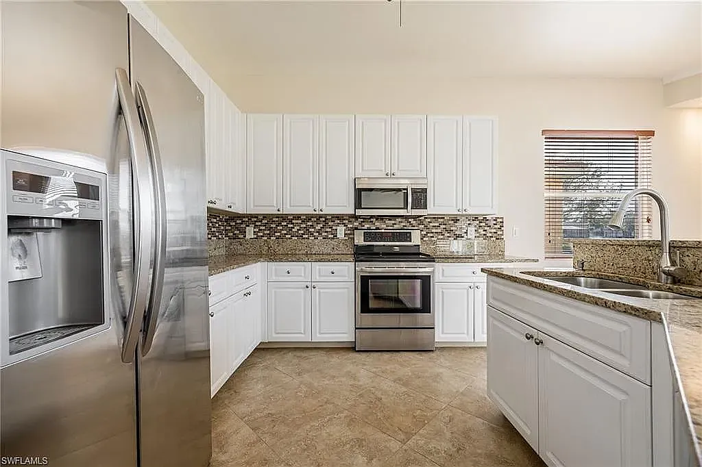 2733 Blue Cypress Lake Ct — Photo 1