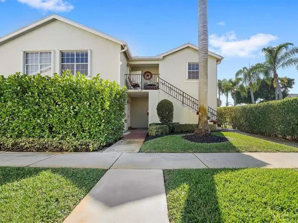 127 Waterside Dr, Hypoluxo, FL 33462