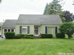 7207 Willow Rd, North Syracuse, NY 13212