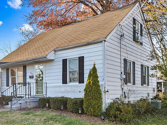 3rd image of 3607 Locust Ave