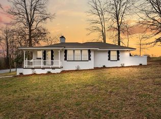 520 Holyoke Rd, Pleasant Garden, NC 27313