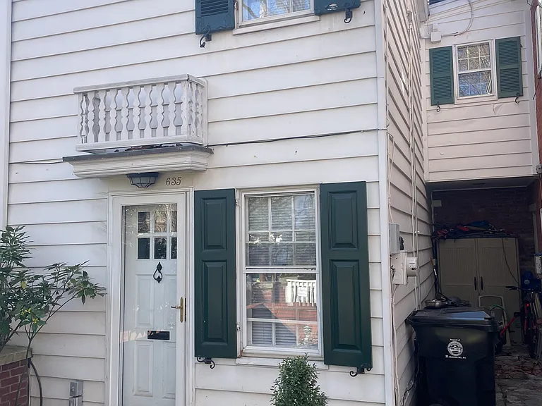635 S Front St — Photo 15