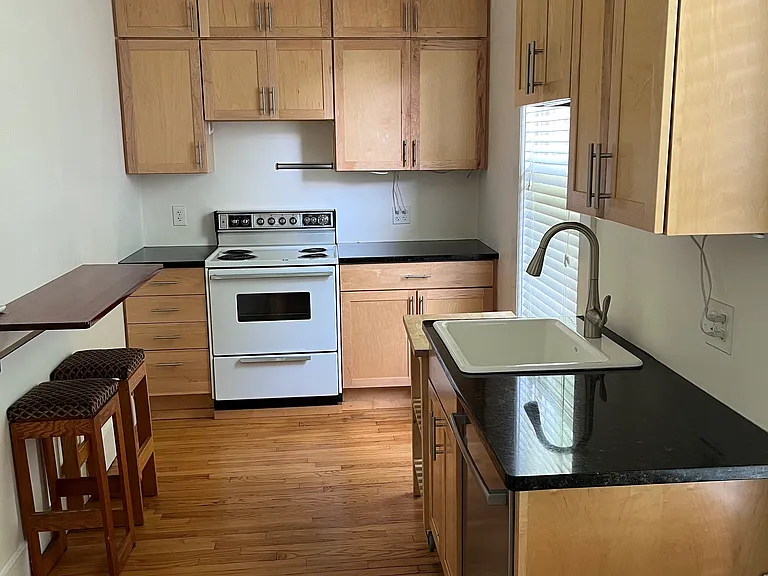 23 Prospect St #2 — Photo 9