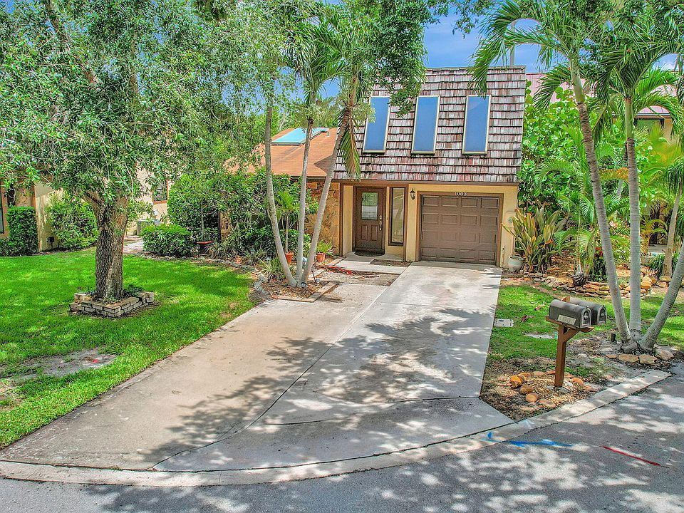 1st image of 1003 Raintree Lane