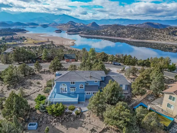 15028 Juniper Peak Rd, Weed, CA 96094
