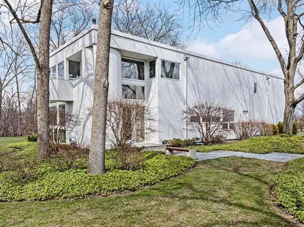 2220 Brae Burn Dr, Riverwoods, IL 60015