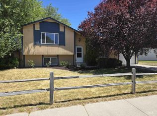 1176 Starfire St, Twin Falls, ID 83301
