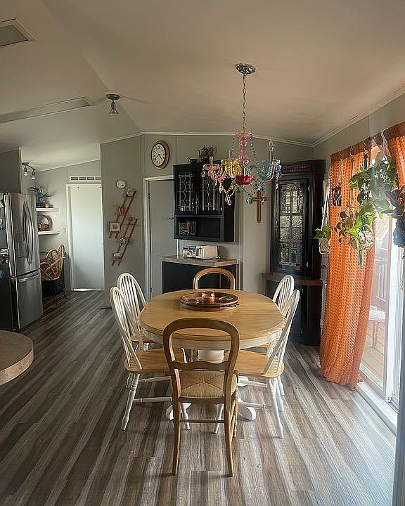 1st image of 4388 Circlewood Dr