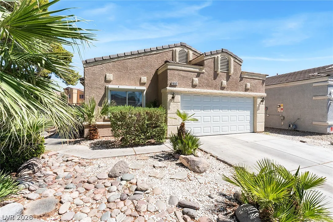4 bed, 2.0 bath, 1548 sqft, $1,995 — Photo 4