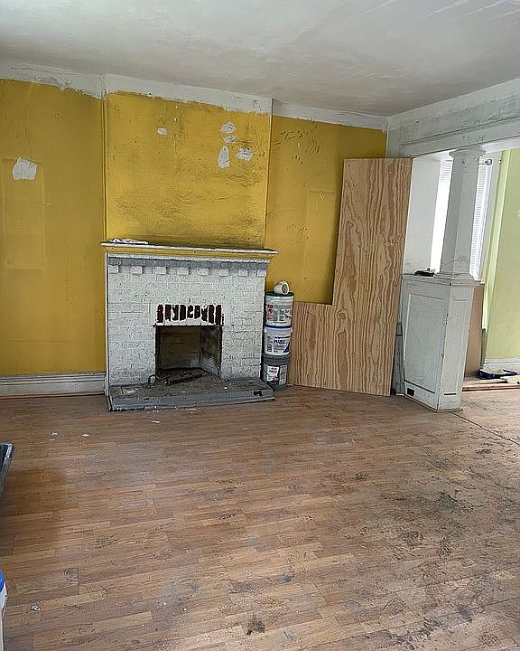1st image of 4232 Labadie Ave