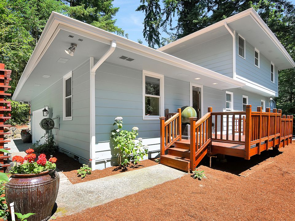 1st image of 18911 Larch Way