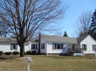 1027 Hague Ave, Jackson, MI 49203