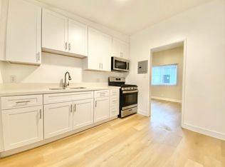 2621 Brighton Ave #17, Los Angeles, CA 90018