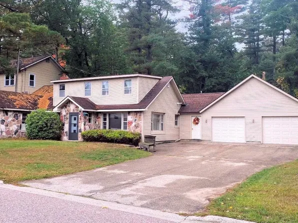 391 Park Drive, Wisconsin Dells, WI 53965