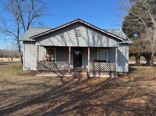 1542 Pineknot Rd, Box Springs, GA 31801