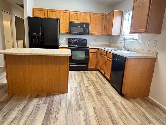 5th image of 22742 N Davis Way