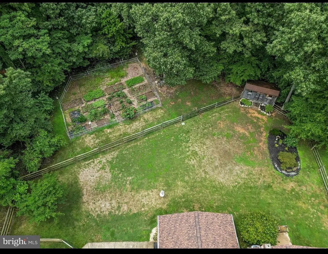 509 Dogwood Ct — Photo 4