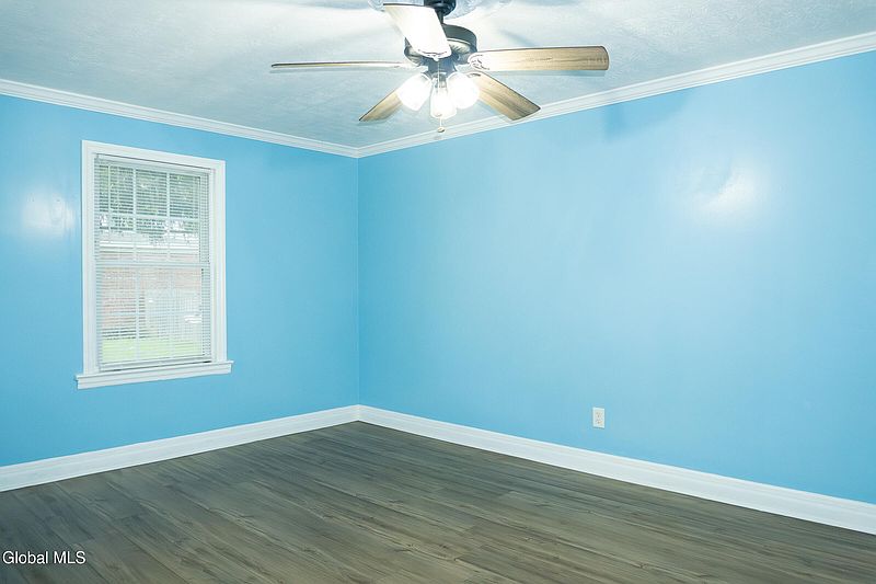 4th image of 1311 Curry Road