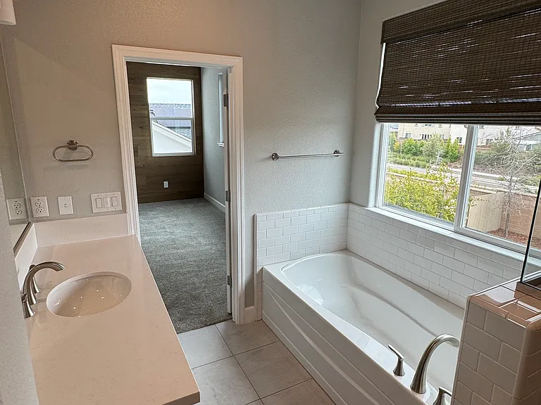 1417 Wadsworth Cir — Photo 47