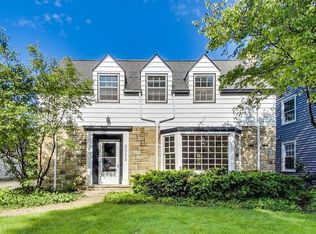 2032 Ewing Ave, Evanston, IL 60201