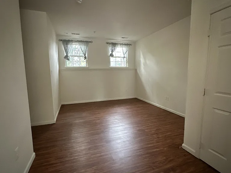 420 Redland Blvd #TOWNHOUSE — Photo 22