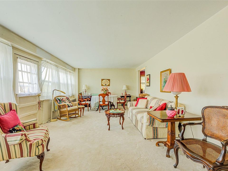 1st image of 30 Pearsall Avenue #4L