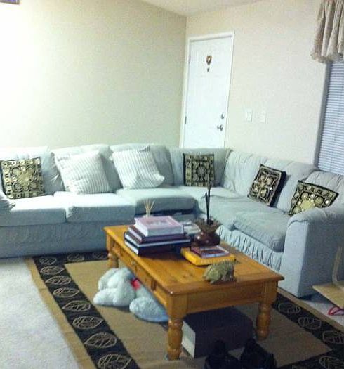1st image of 320 N Park Vista St Space 14