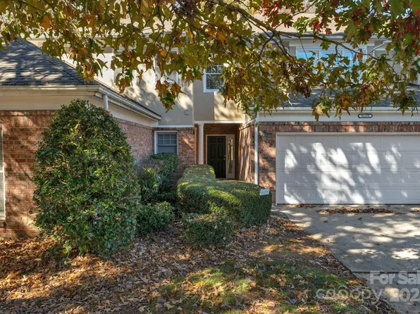 11184 Villa Trace Pl, Charlotte, NC 28277