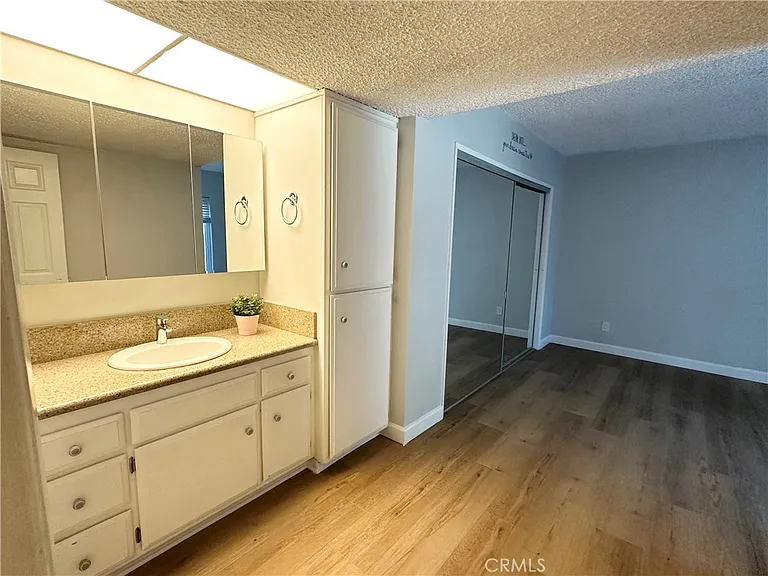 951 S Idaho St #83 — Photo 15