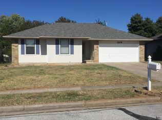 2375 W Roxbury St, Springfield, MO 65807