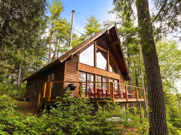 125 Voyager Point Rd, Grand Marais, MN 55604