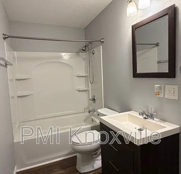 4136 Larigo Dr — Photo 40