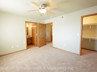 1320 34th Ave SE APT 301, Minot, ND 58701