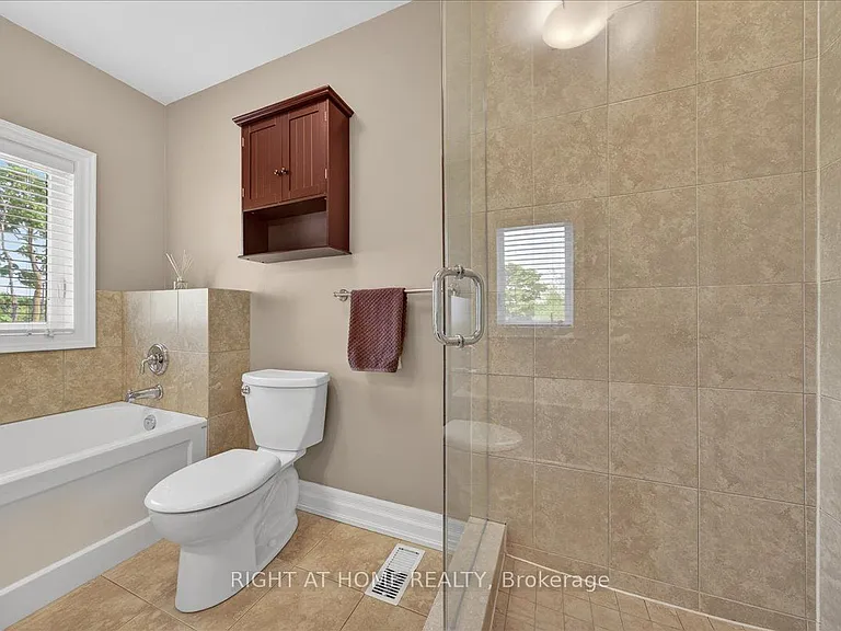 91B Evans Ave — Photo 28