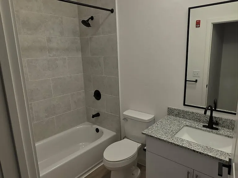 Memorial Apartments — Photo 32