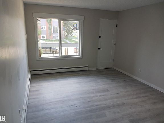 3rd image of 10045 154th St NW #1