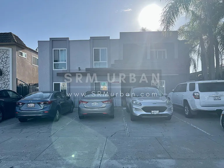 4560 Campus Ave #3 — Photo 2
