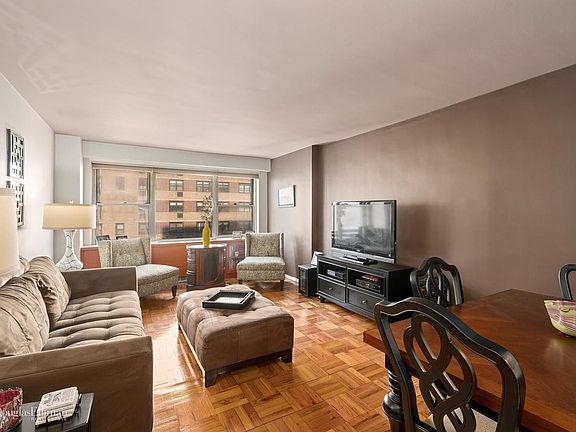 2nd image of 301 E 75th St APT 9C