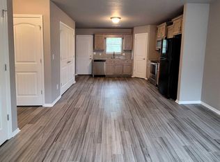 10940 Danny Bryan Rd #E-3, Prairie Grove, AR 72753