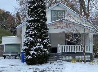 121 Wells St, Aurora, ON L4G1T6