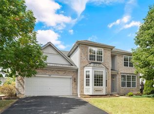 90 Sutton Ave, Sugar Grove, IL 60554