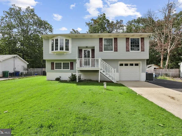 208 Florida Trl, Browns Mills, NJ 08015