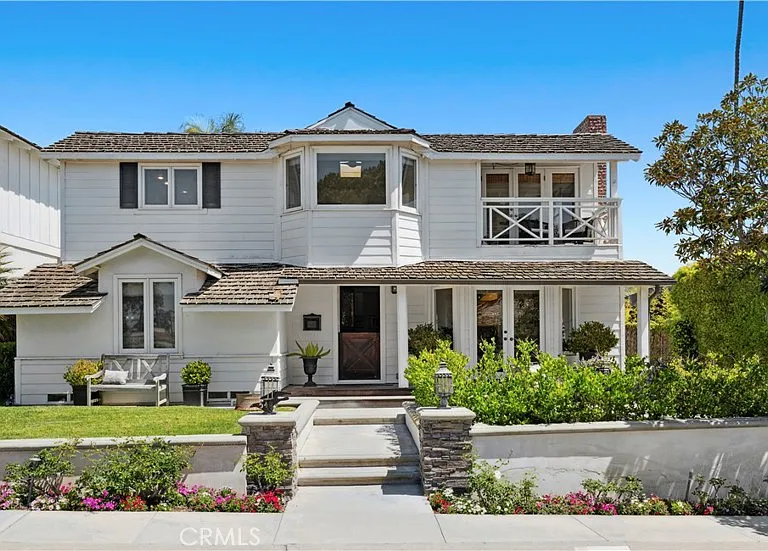 540 De Anza Dr — Photo 1