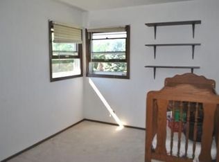 21750 W Glengarry Rd, New Berlin, WI 53146