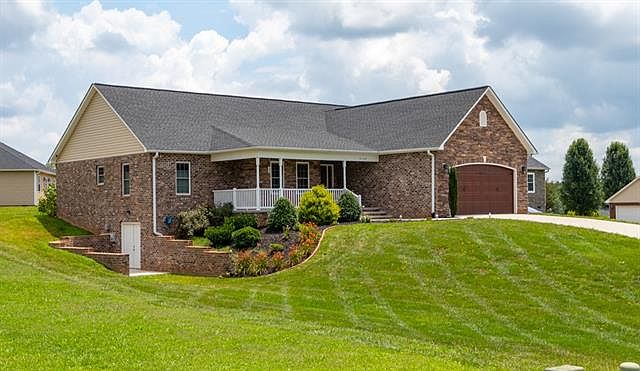 1st image of 5148 S Oak Cir