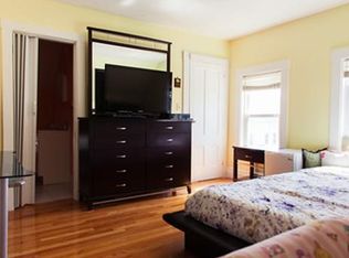 25 Collins St, Lynn, MA 01902